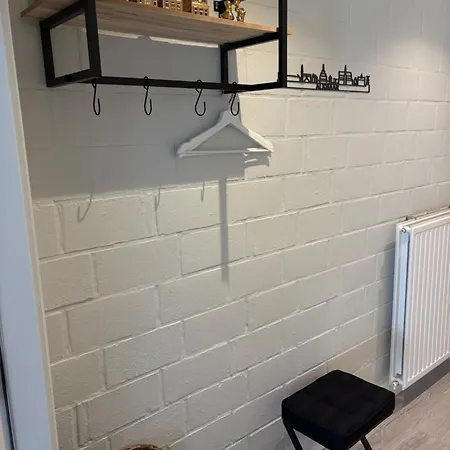 Schipper Apartman *